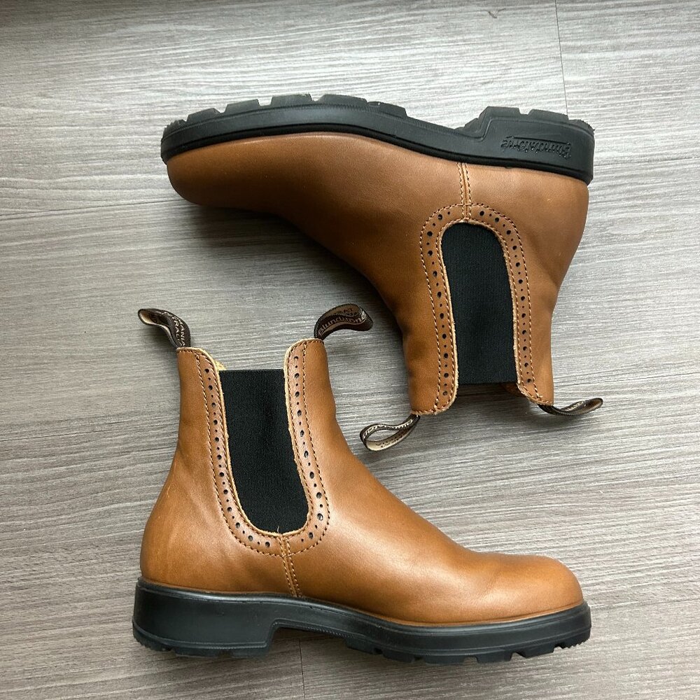 Blundstone #1448 Women’s Originals High Top Boots in Camel sz 8.5
